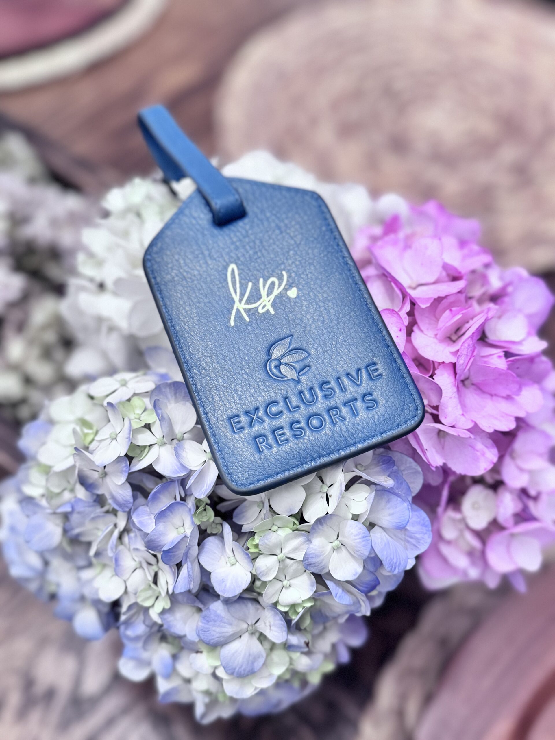 Blue-Luggage-Tag-Calligraphy-Gold-Hot-Foil-Initials-Exclusive-Resorts-Live-Event-KPCalligraphy-Blue-Pink-Hydrangea-Augusta-Georgia-Masters-Week-2025-scaled.jpg