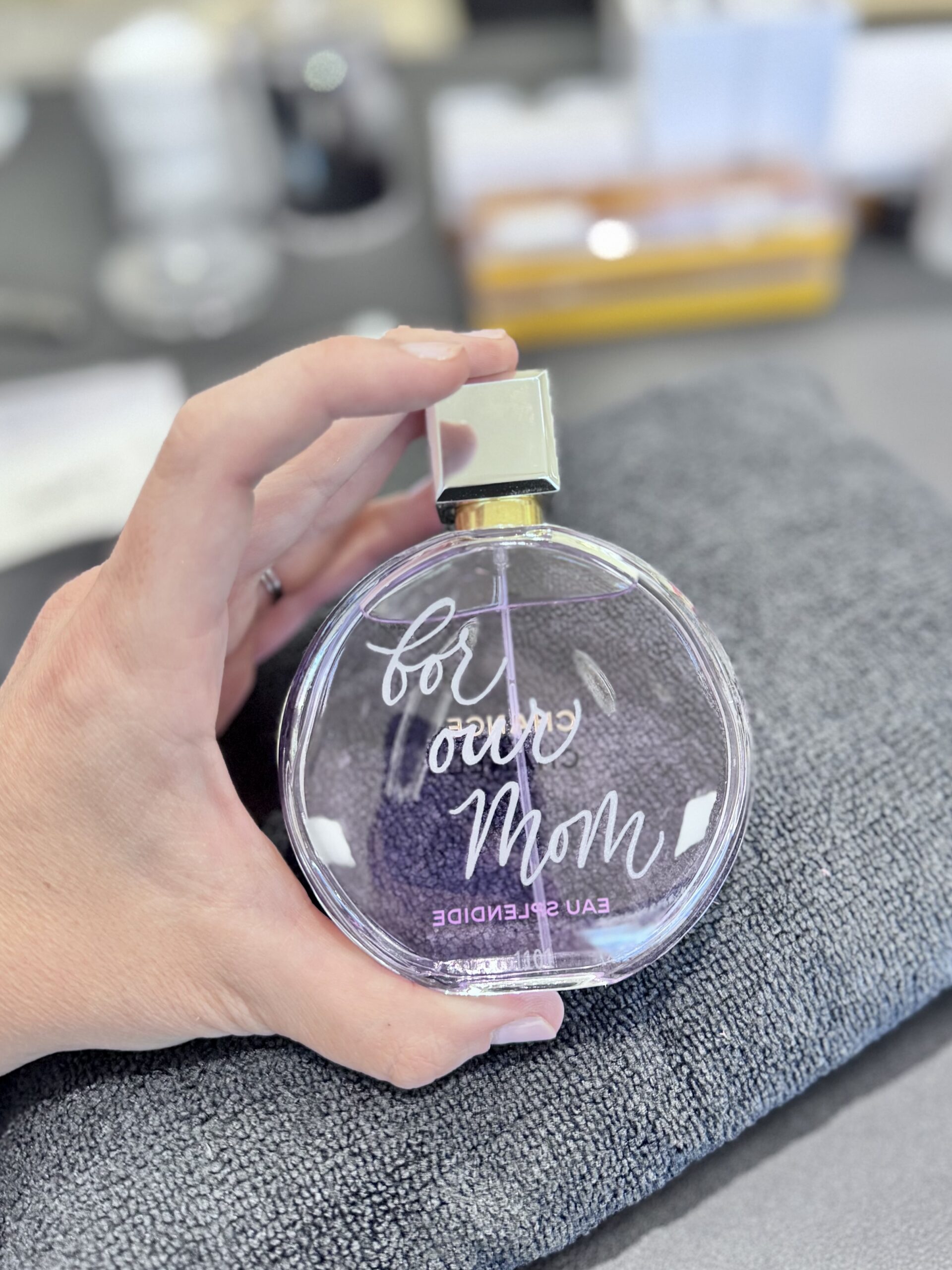 Round-Glass-Spray-Bottle-Chanel-Chance-Eau-Splendide-Eau-de-Parfum-Calligraphy-Engraved-For-Our-Mom-Live-Event-Artist-KPCalligraphy-Nordstrom-Atlanta-Georgia-Mothers-Day-2025-scaled.jpg